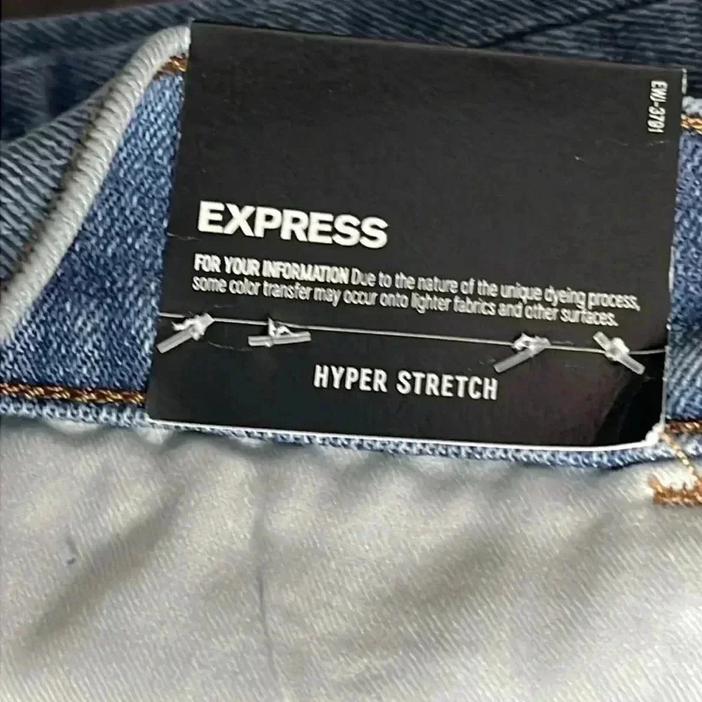 Express Light Wash Cropped Distressed High Rise Jeans Size 10 - Picture 6 of 8